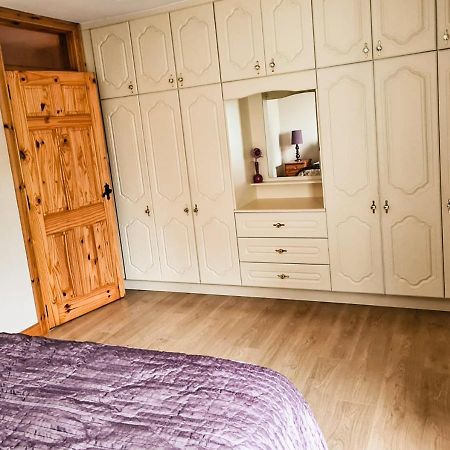 Moat Holiday Rental Lisnaskea Eksteriør bilde