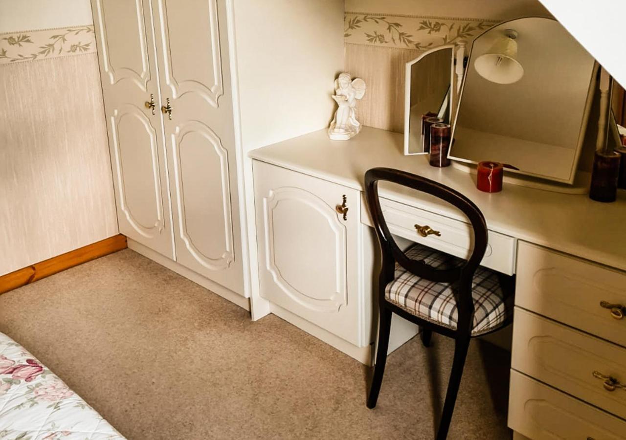 Moat Holiday Rental Lisnaskea Eksteriør bilde