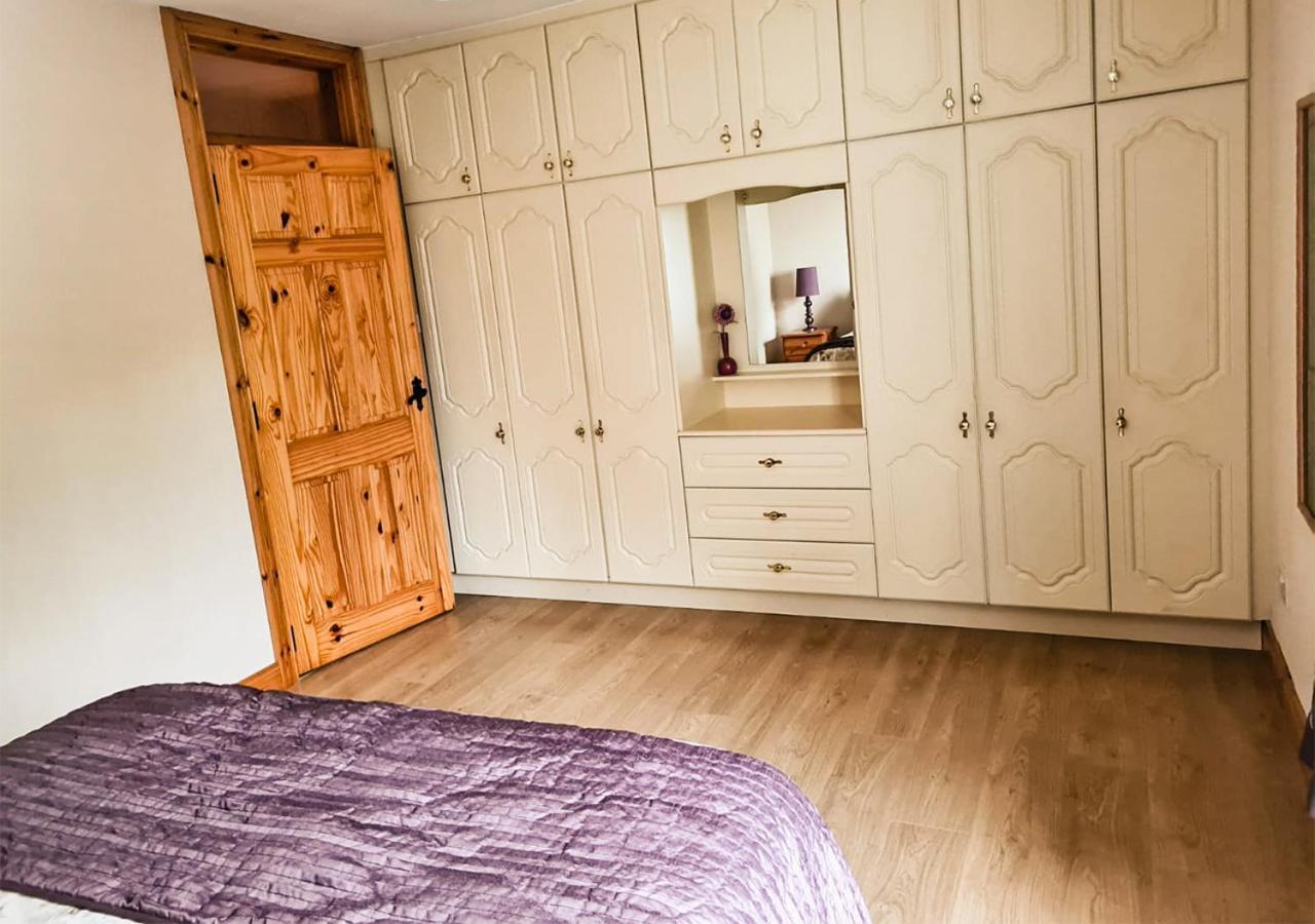 Moat Holiday Rental Lisnaskea Eksteriør bilde