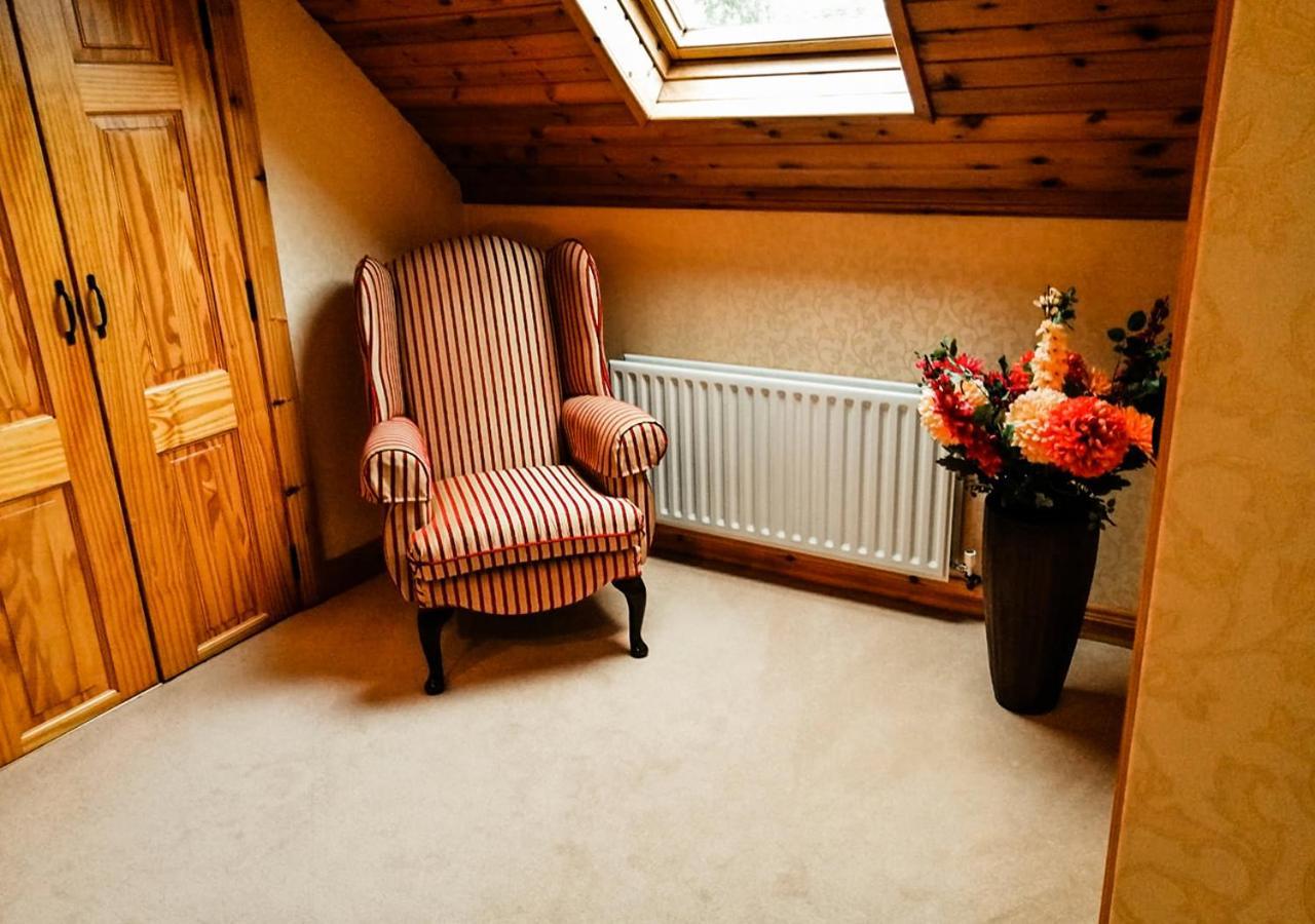 Moat Holiday Rental Lisnaskea Eksteriør bilde