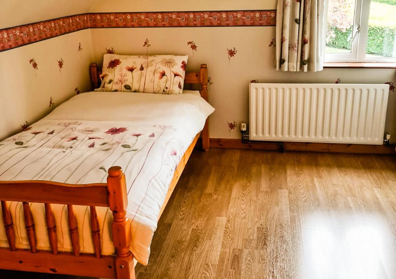 Moat Holiday Rental Lisnaskea Eksteriør bilde