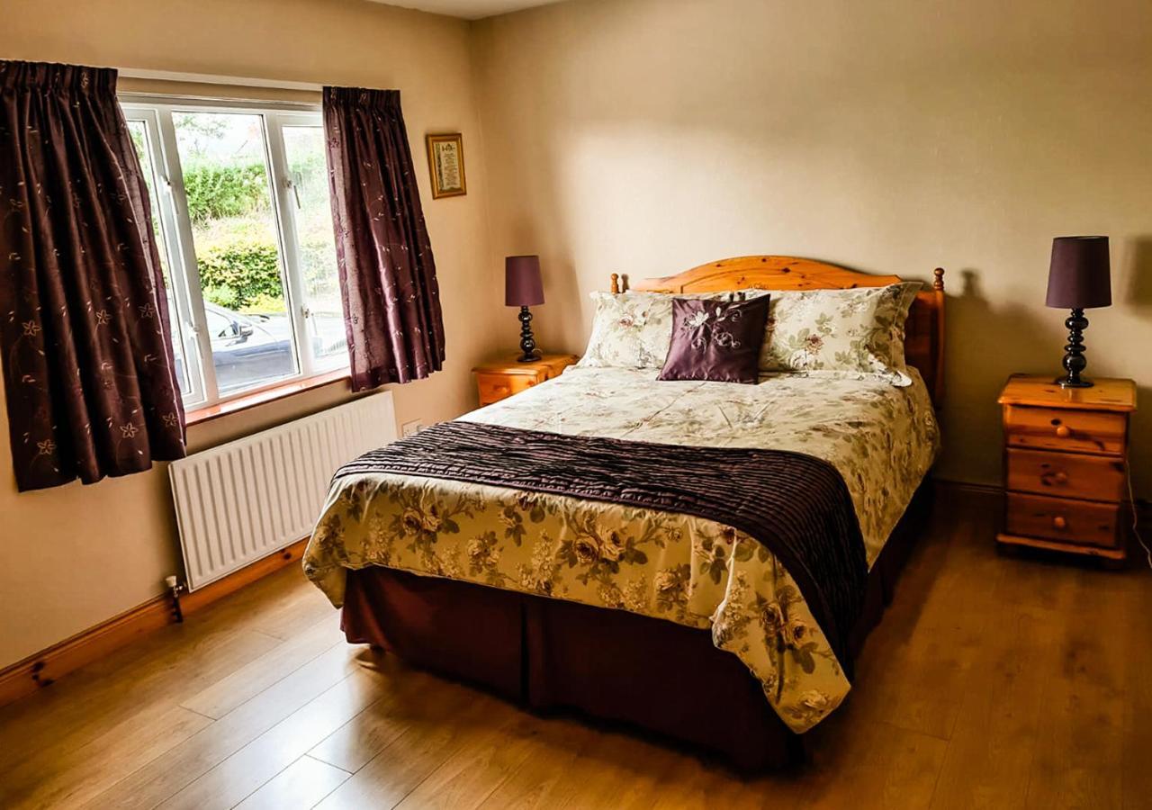 Moat Holiday Rental Lisnaskea Eksteriør bilde
