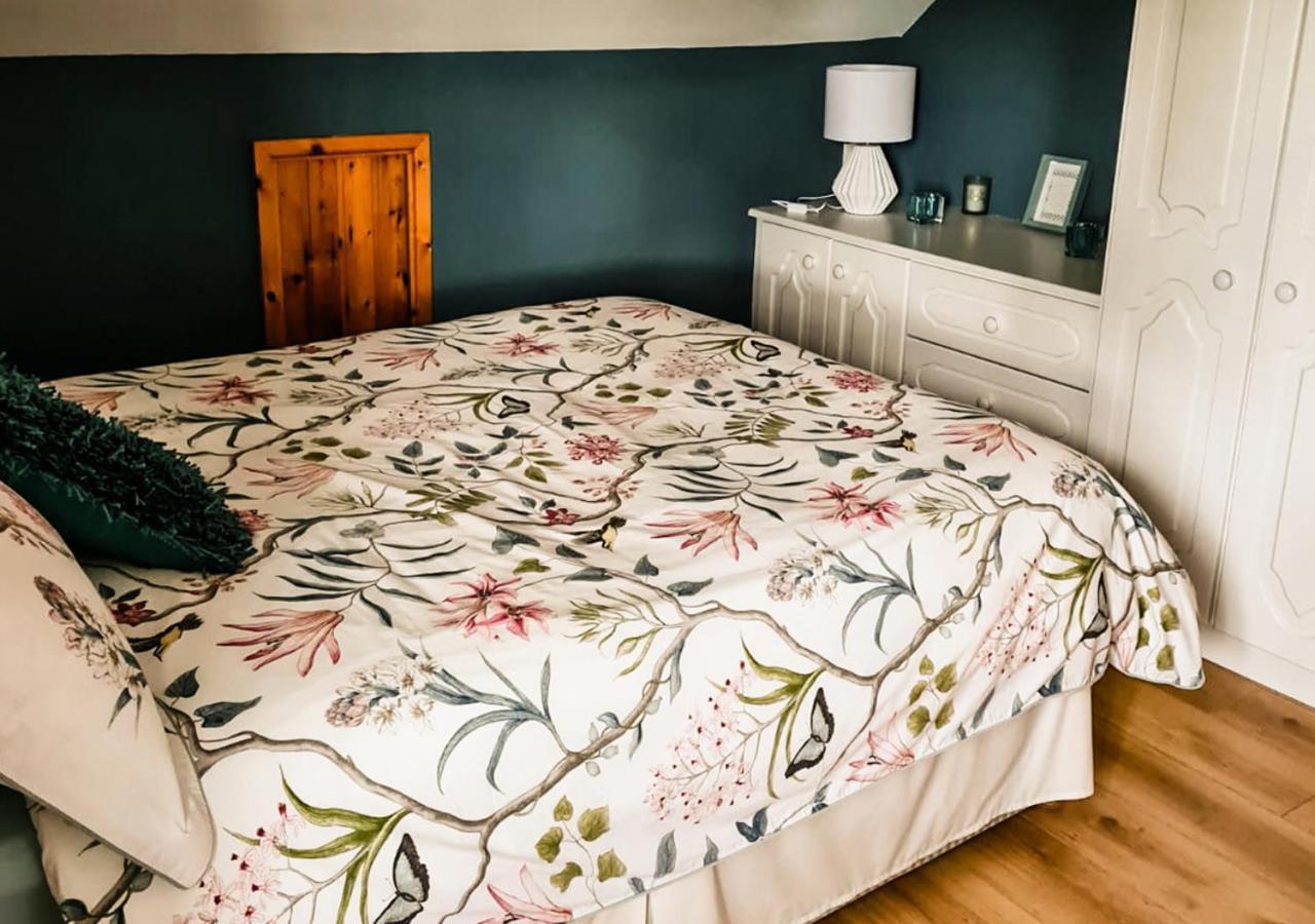Moat Holiday Rental Lisnaskea Eksteriør bilde